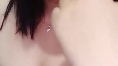 Bokep indo- si manis yg baik hati suka nemenin vcs
